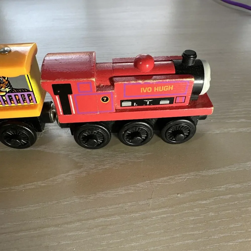 Authentic Learning Wooden Thomas Train Ivo Hugh with Zoo Cars!